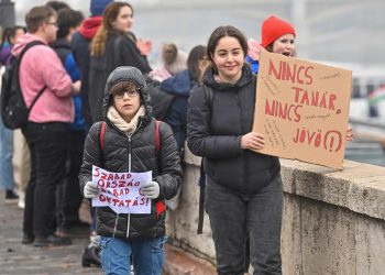 HUNGARY-POLITICS-EDUCATION-PROTEST