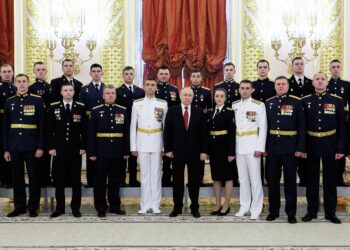 Russia Military Graduates Putin