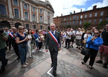 FRANCE-POLICE-CRIME-MAYORS-DEMO