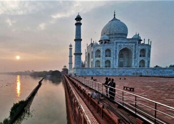 TOPSHOT-INDIA-FLOOD-WEATHER-CLIMATE