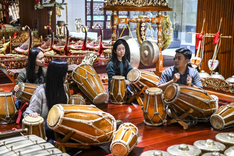 CHINA-GUANGXI-NANNING-INDONESIAN TEACHER-GAMELAN