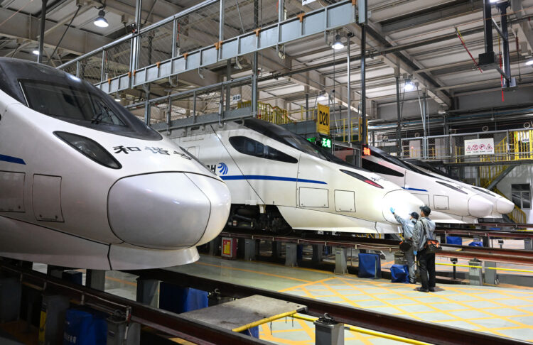 CHINA-INNER MONGOLIA-HOHHOT-BULLET TRAIN-MAINTENANCE (CN)